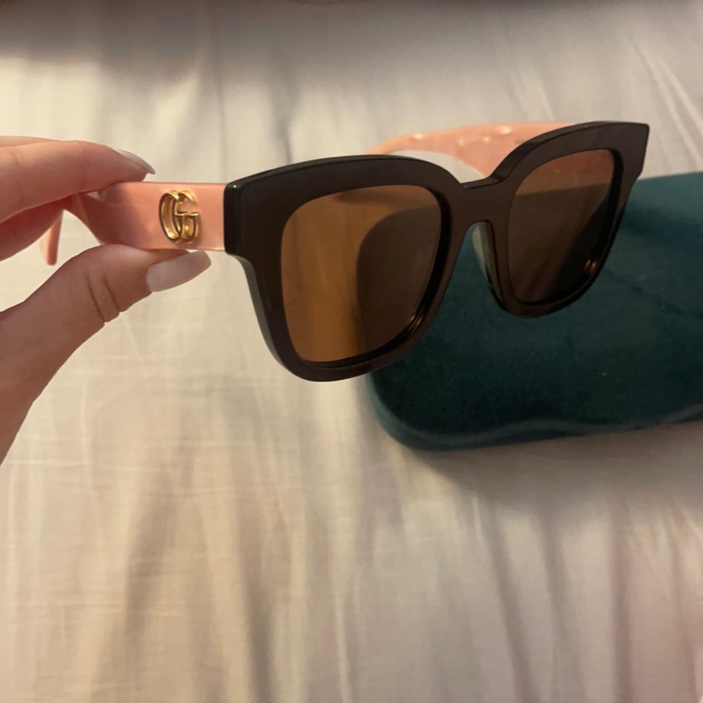 Gucci Black and Pink Women's Sunglasses